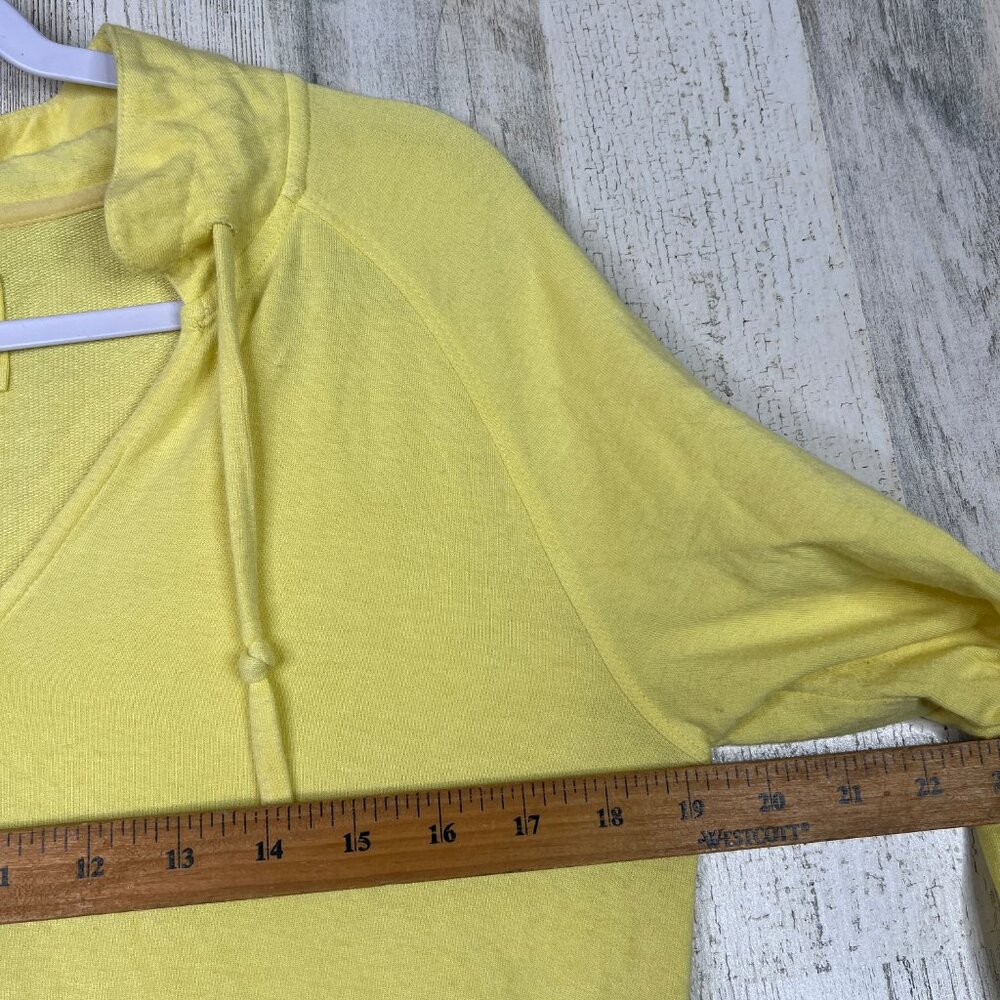 Lilly Pulitzer Luxletic‎ Peruvian Yellow Pop-over Sweatshirt Women's Size Medium - Picture 8 of 9